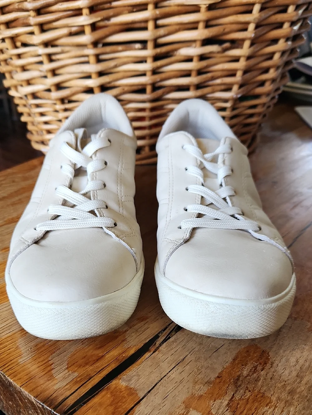 Ryka Viola Classic Lace Up Casual Sneakers Size 8.5 Cream